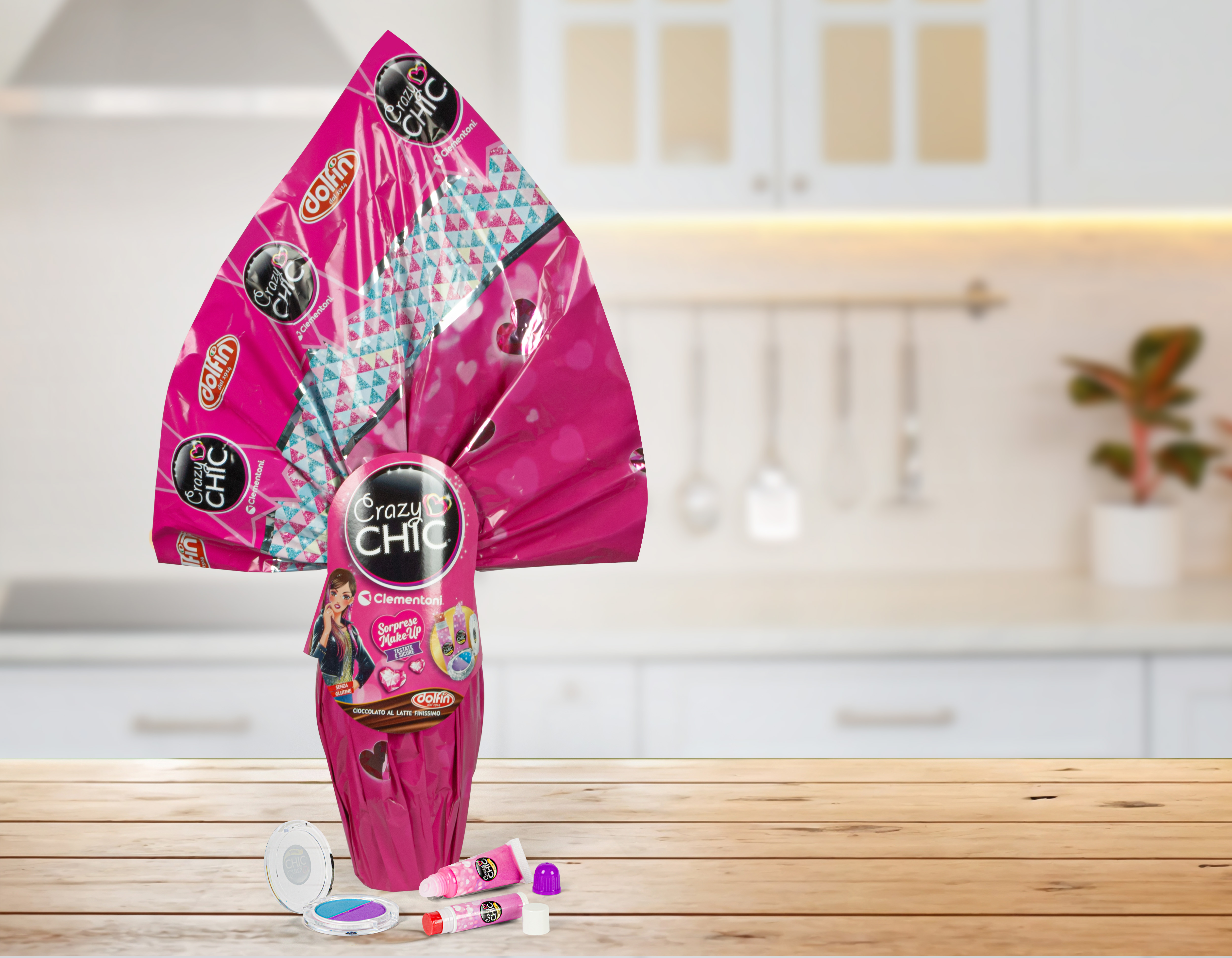 Uovo di Pasqua bambina Dolphin con sorpresa Clementoni